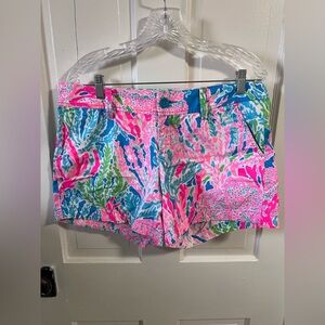 Lilly Pulitzer size 10 Callahan shorts in Let’s Cha Cha